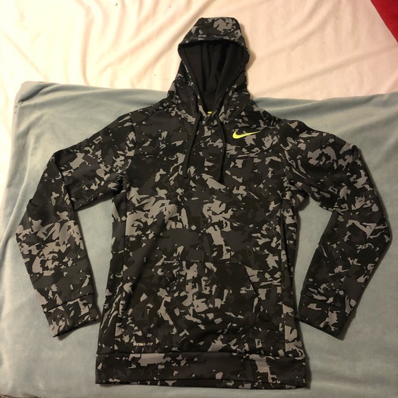 Nike Therma-Fit hoodie - Picture 1 of 3